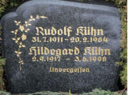 K�hn, Hildegard * 1917, + 1998   K�hn, Rudolf * 1911, + 1984