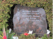 Jasak, Erika * 1931, + 2007   Jasak, Walter * 1931, + 1997   R�nsch, Hermann * 1909, + 1958   R�nsch, Margarete * 1908, + 1991