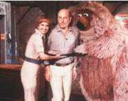 Sesamstrasse (ab 1982);von 1982-1983 erschlossich Krug alsManfred neben Lilo Pulver in der "Sesamstrae"eine neueGenerationvon Fans.