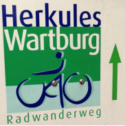 Das Signet des Radweges am Start in Eisenach.