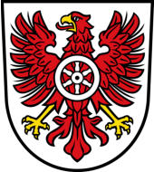 Das Eichsfeld umfasst eine Flche von etwa 1540 km und liegt zwischen den Tlern der Rhume im Nordosten und der Werra im Sdwesten, dem Thringer Becken im Sdosten und dem Gttingen-Northeimer Wald im Nordwesten. Die Elbe-Weser-Wasserscheide verluft vo