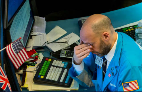 Unruhe an den US-M�rkten. Seit Anfang Jahr ziehen US-Anleger hohe Mengen aus ihrem Heimatmarkt ab. (imago images/Xinhua