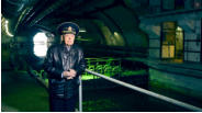 Der ehemalige U-Boot Kapitn Alexey Ivanovitsch Luschnikov im Tunnel von Objekt 825. 